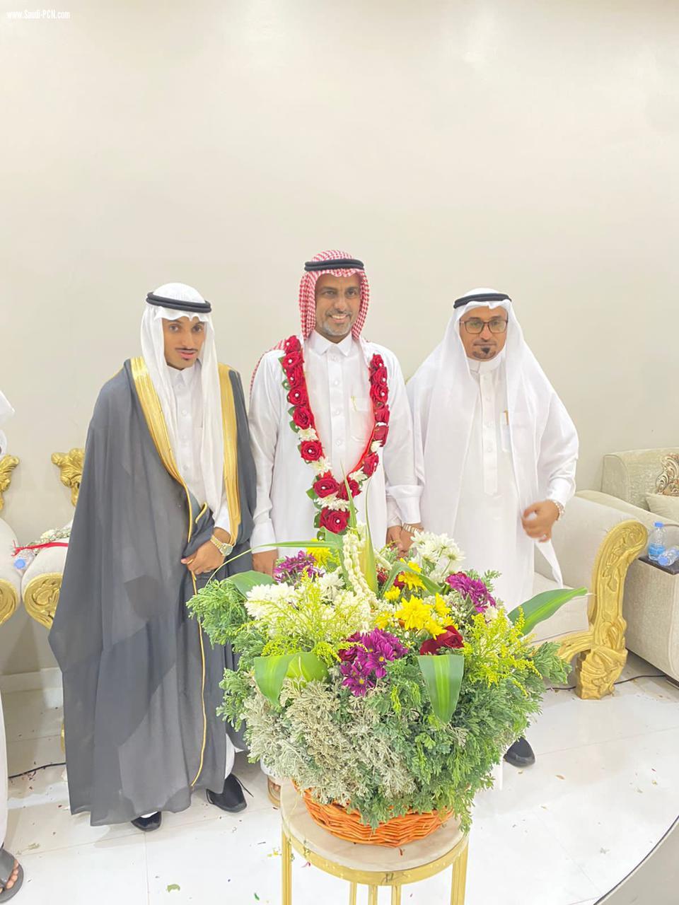 حسن آل كريت يحتفل بزواج ابنه أحمد
