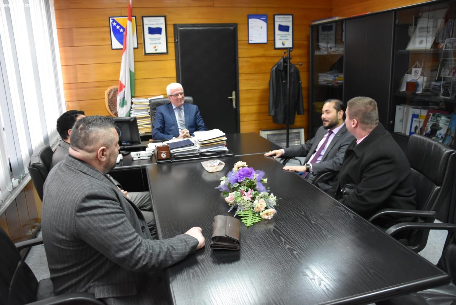 سعادة مدير مكتب رابطة العالم الإسلامي في سراييفويزور فخامة رئيس حكومة البوسنة