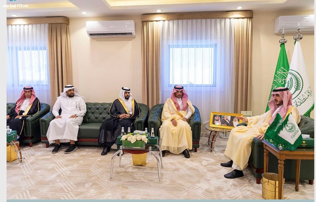 أمير الجوف يلتقي في مكتبه بمحافظة طبرجل مديري القطاعات الخدمية والأمنية