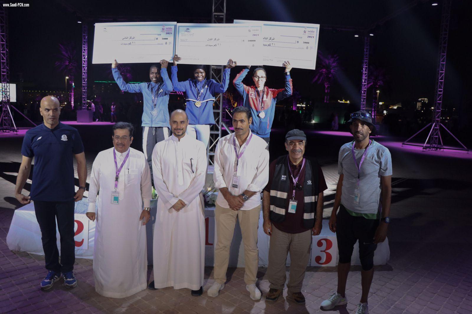1500 عداء من الجنسين شاركوا بالسباقات ,رئيس الاتحاد السعودي للرياضة للجميع يكرم الفائزين في نصف ماراثون الخبر الدولي 