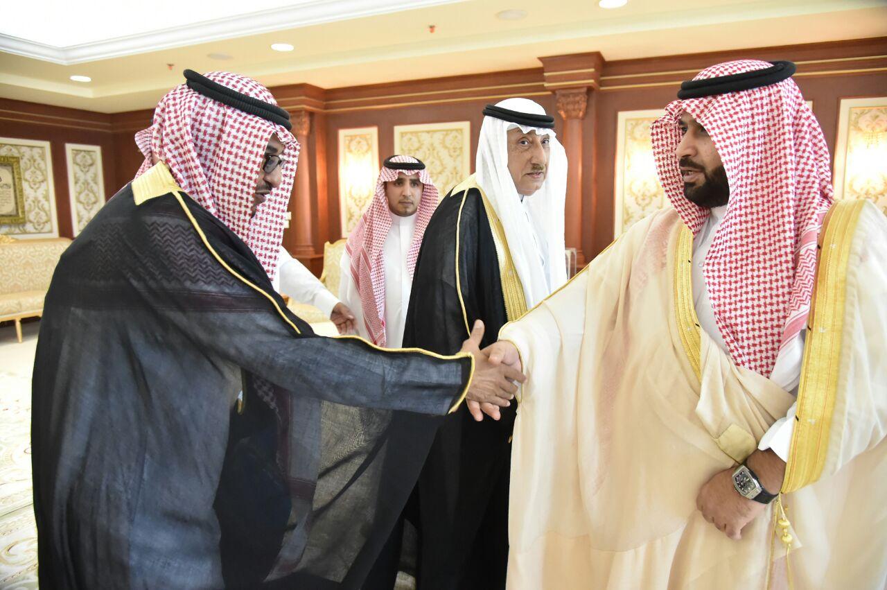 نائب أمير منطقة جازان يلتقي رئيس وأعضاء نادي اليرموك