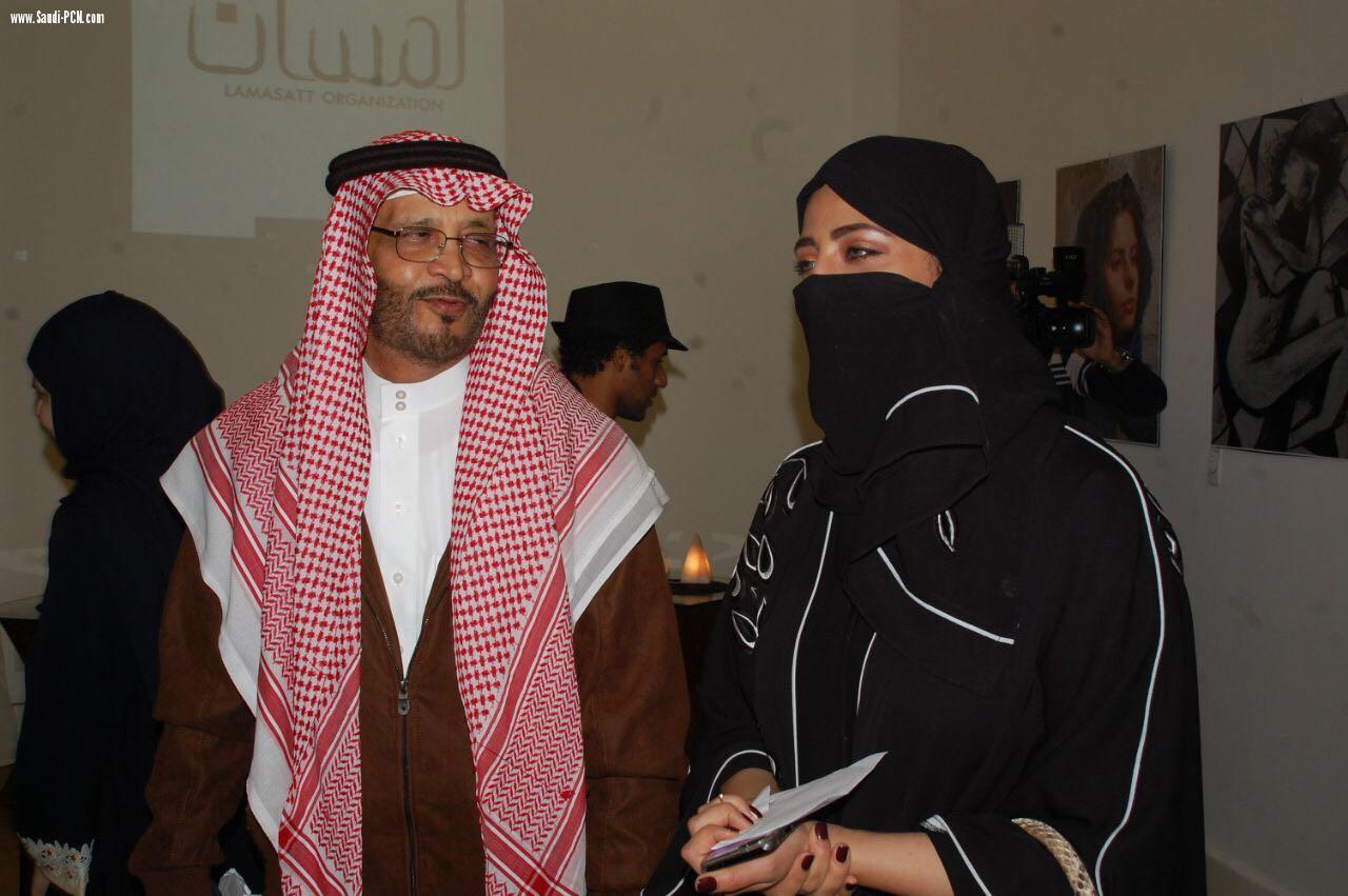 الشبكة تنفرد بنشر افتتاح معرض التشكيلي المرأة السعودية فى المرآة بالقاهرة 