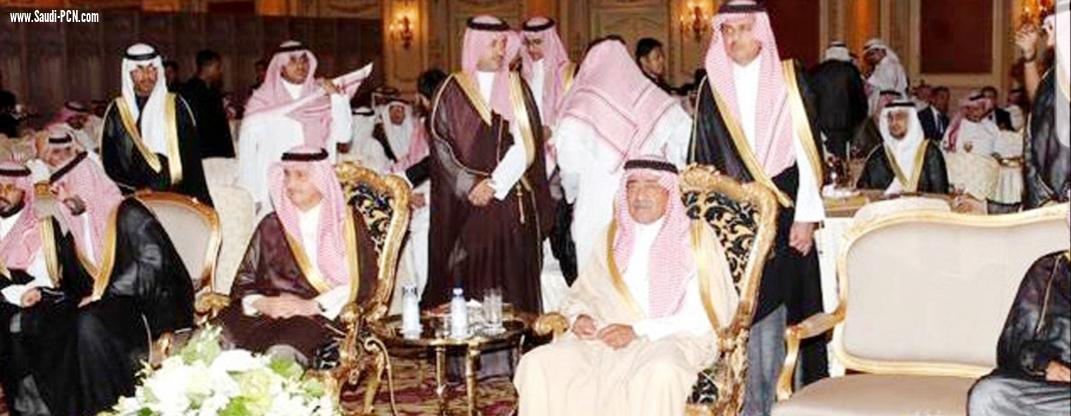 الأمير مقرن بن عبد العزيز يشرف حفل عقد قرآن السيد والمدرس