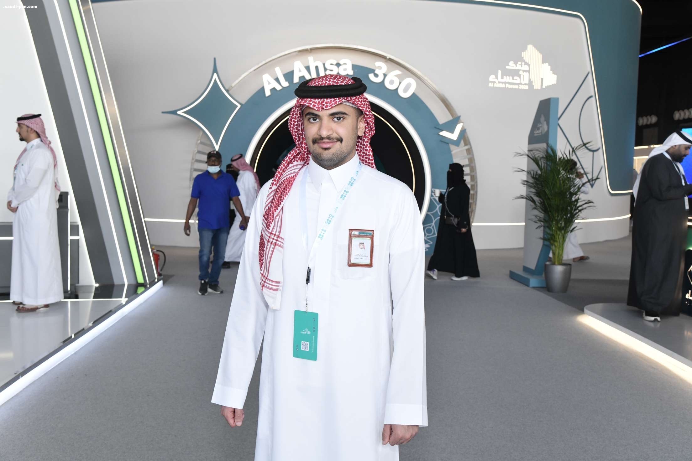 التجديف بالألواح (SUP).. توازن فوق الماء