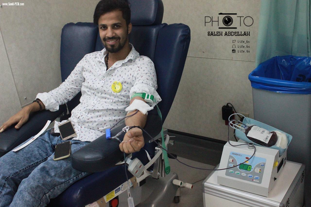 بدمك تمنح الحياة(مبادرة يطلقها فريق أصدقاء العطاء )بالتبرع بالدم