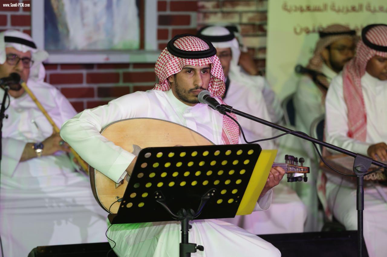 مسرح جمعية الثقافة والفنون بجدة يحتضن النجوم الواعدة بقيادة الموسيقار طلال باغر