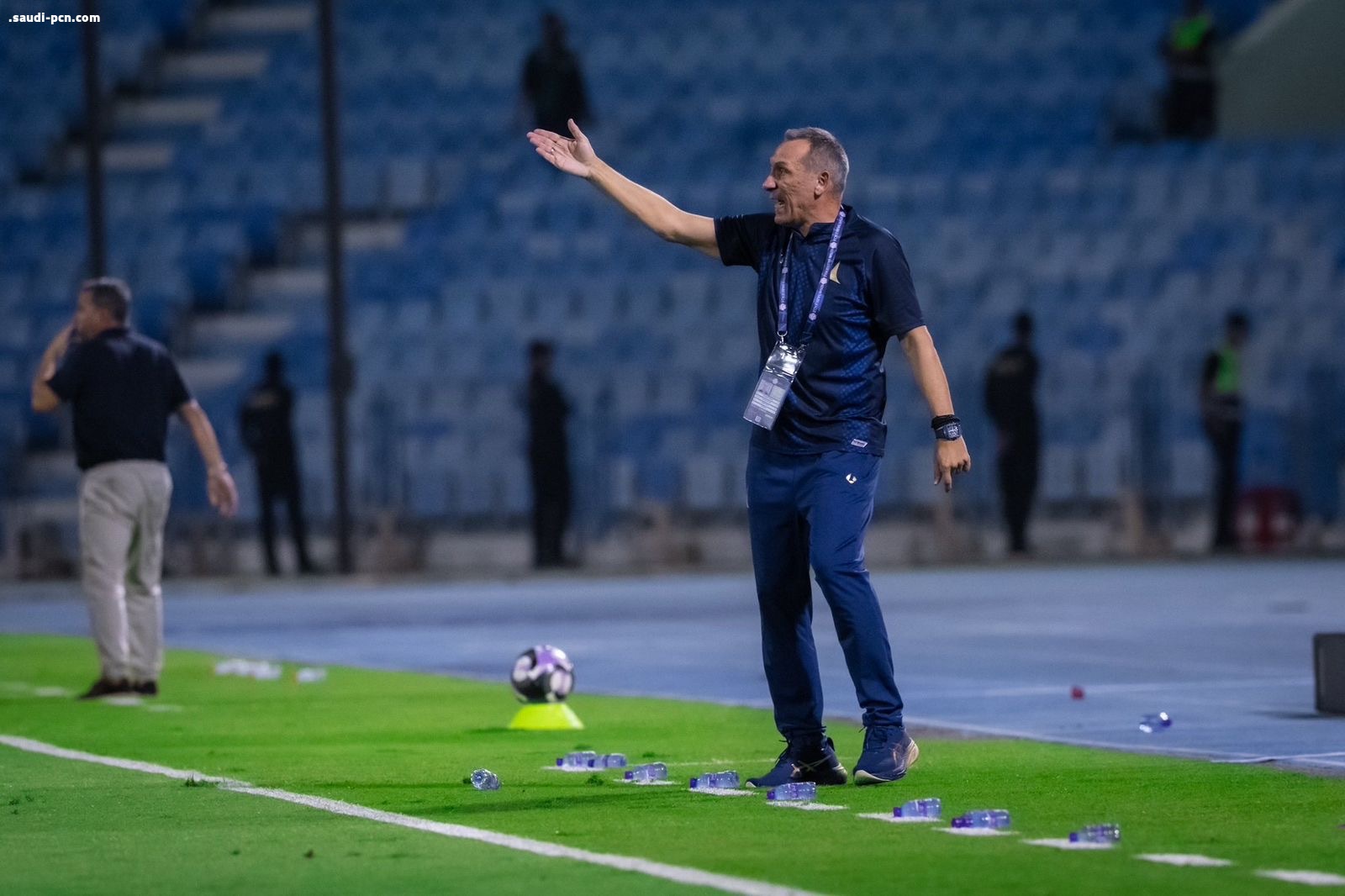 دونيس يضع برنامجاً إعدادياً لقدم الدانة في فترة التوقف