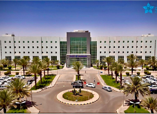 تخصصي تبوك ينهي معاناة مريض أربعيني من ضعف شديد في البصر استمر لعقد كامل  