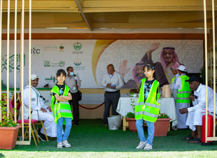 3700 متطوع يثرون أعمال التطوع البلدي بتبوك خلال نصف عام2025  