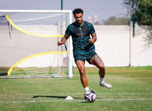 الخليج يواصل برنامجه الإعدادي في معسكر العين