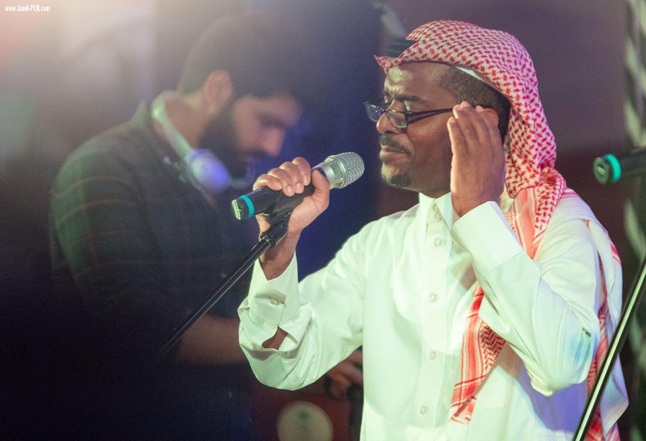 الفنان والملحن القدير محمد ابراهيم يعود للساحة الفنية بعد فترة انقطاع من خلال البيت السعودي المقام بجاكرتا