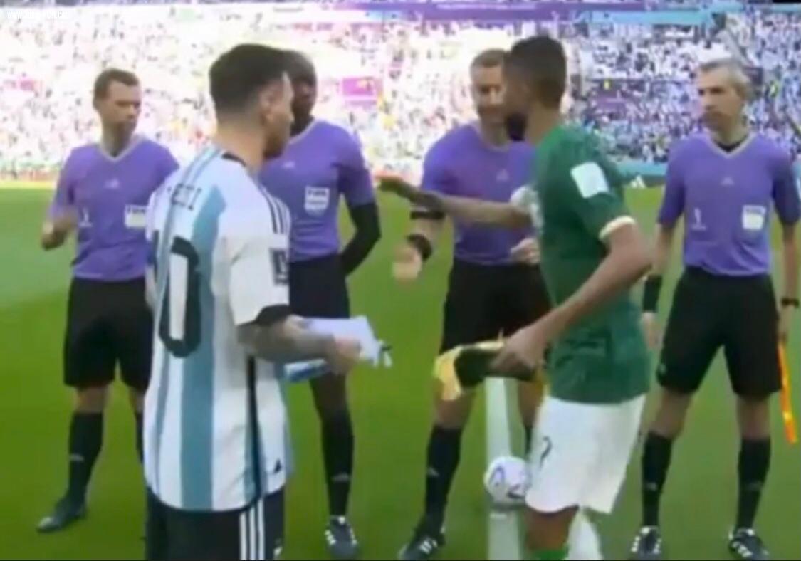 مونديال(٢٠٢٢) يتحدث بالعربي  وسط صدمة أداء المنتخب الآرجنتيني 