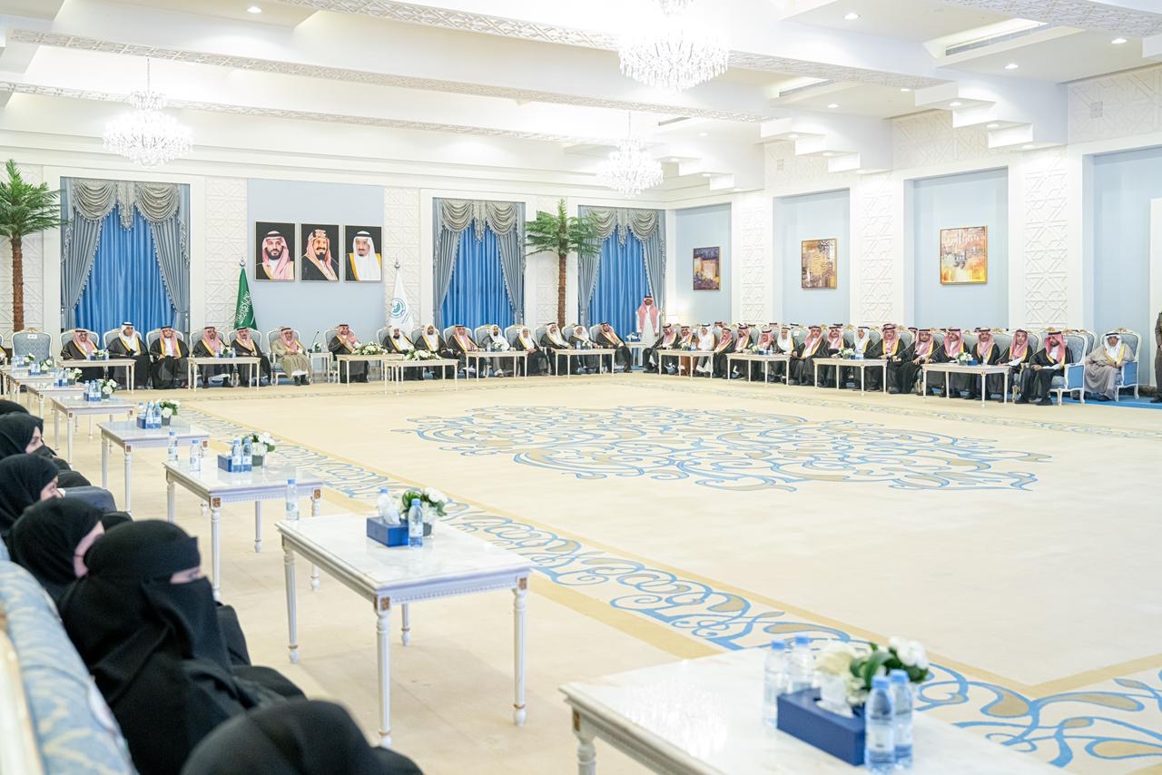 سمو محافظ الأحساء يطّلع على جهود 