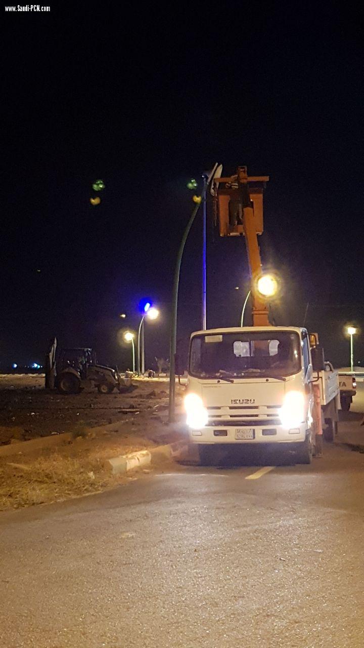 بلدية القفل تواصل جهودها في صيانة وتأهيل شوارع قرى المركز