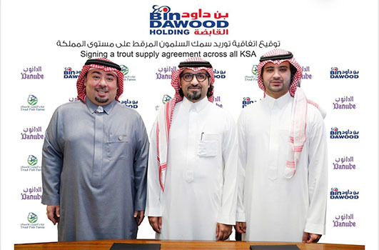 توقيع اتفاقية تعاون استراتيجية بين “بن داود القابضة” و “مزارع الترويت” لتعزيز الاستدامة الغذائية ودعم المنتج المحلي