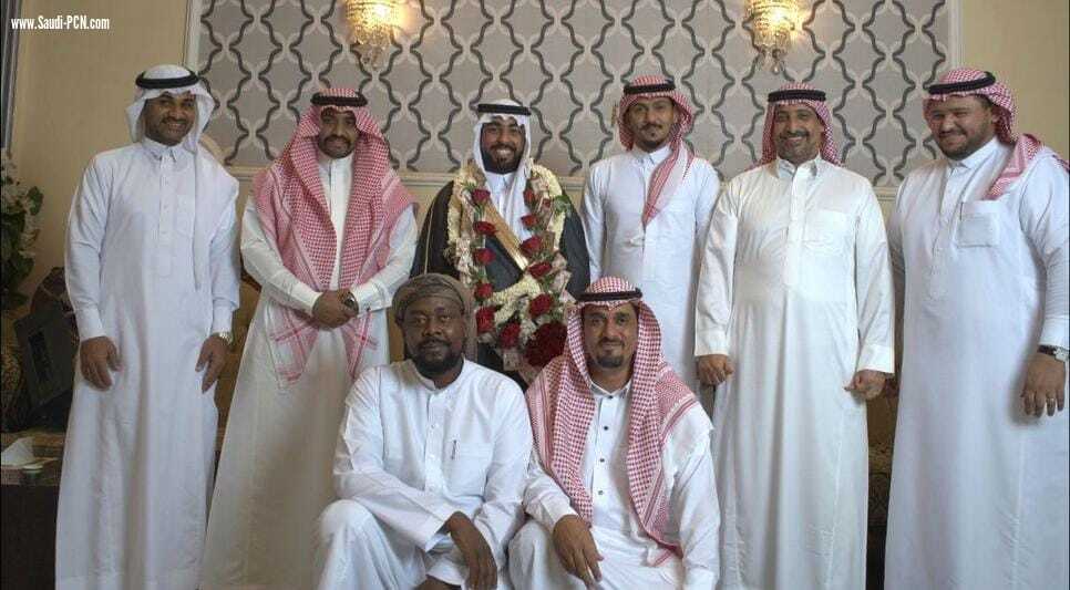 الاستاذ حمد بن علي ناشب يحتفل بزواج إبنه الشاب محمد أمين في قصر اماسي للاحتفالات