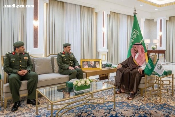أمير الجوف يتسلّم تقرير الإنجاز السنوي لإدارة جوازات المنطقة 2024