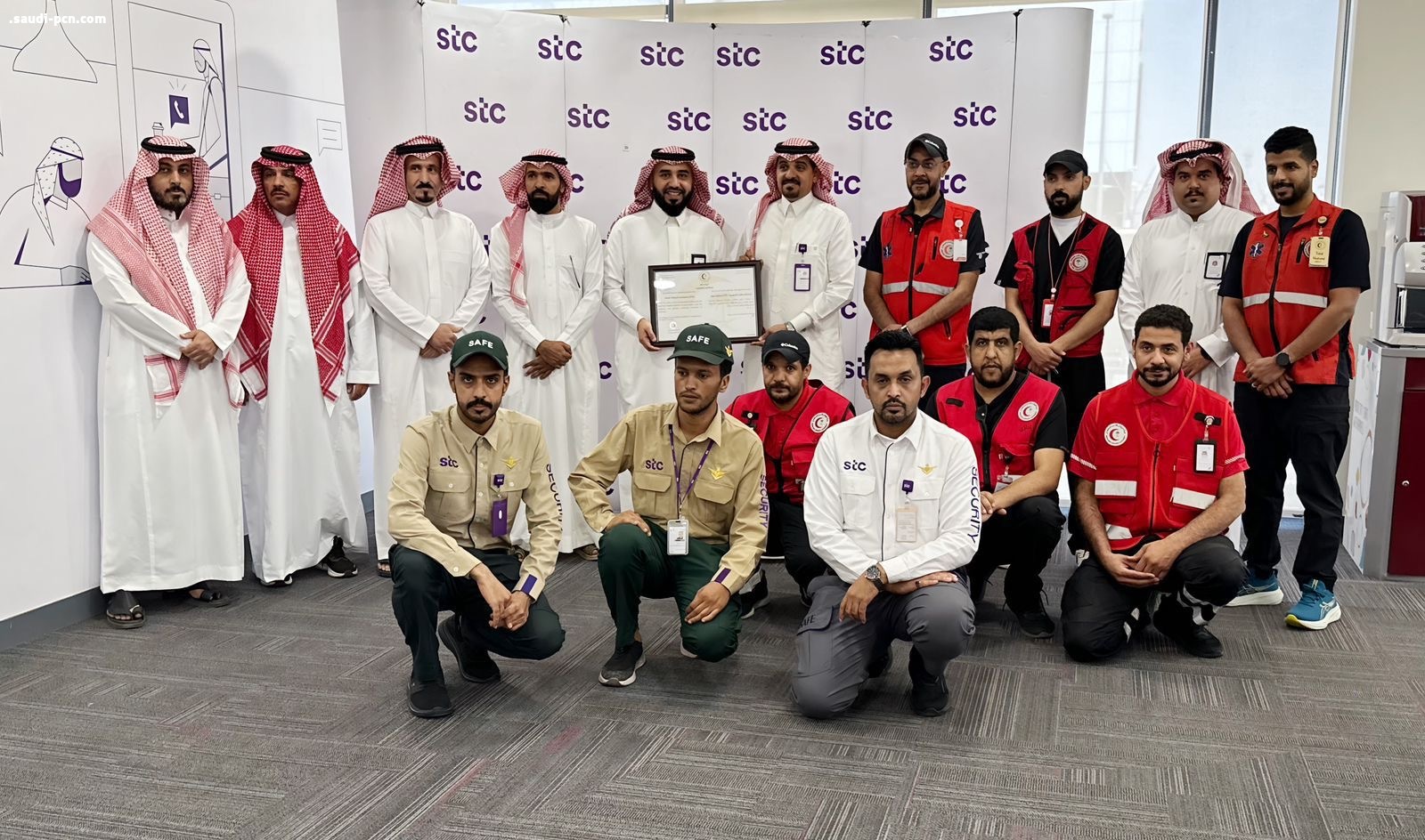 هيئة الهلال الاحمر السعودي تمنح شركة الاتصالات السعودية بتبوك شهادة الامتثال للسلامة الاسعافية   
