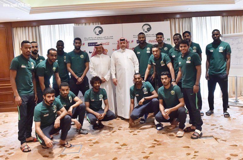 ‎ لاعبو الأخضر السعودي يقدمون دعماً مالياً لجمعية شهداء للواجب