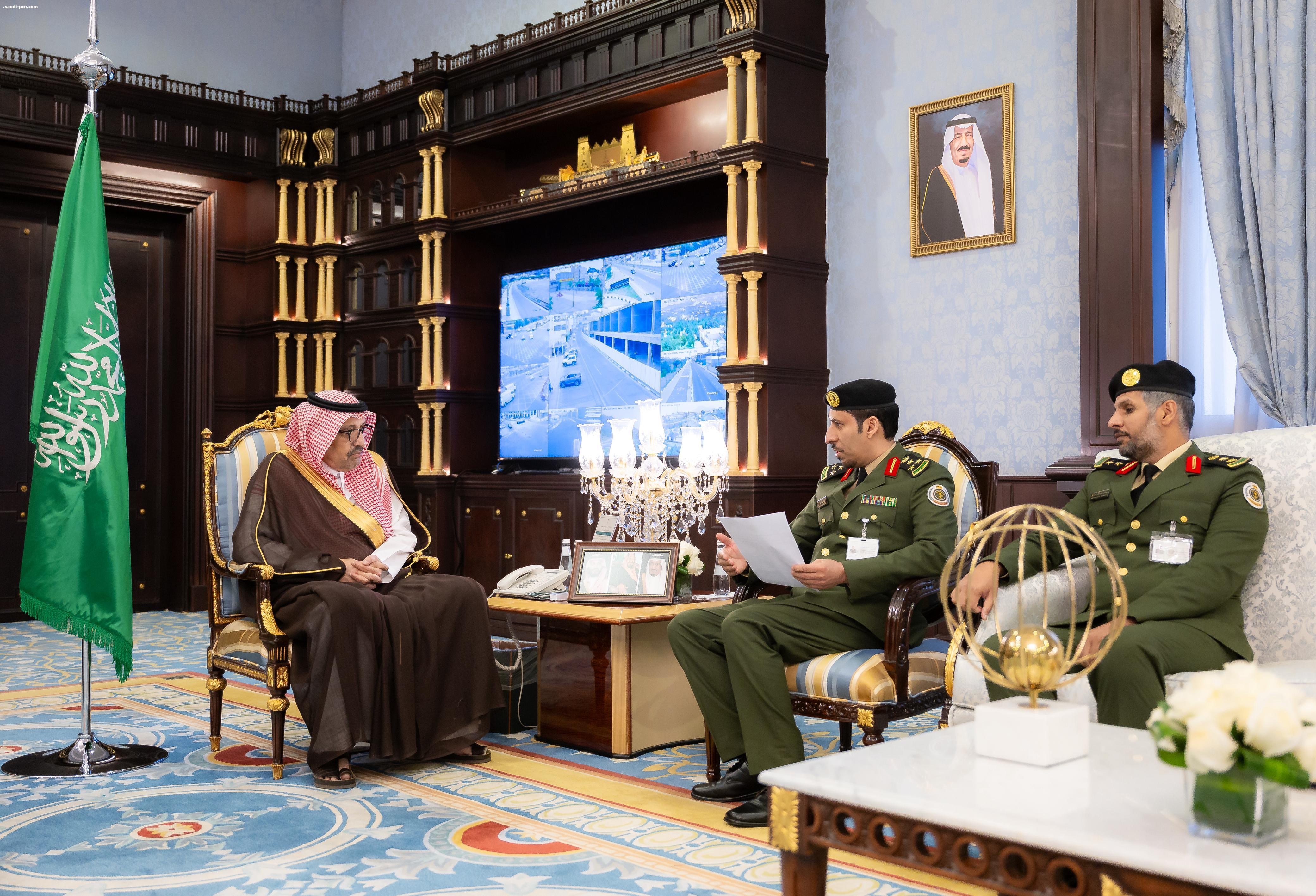 أمير منطقة الباحة يتسلّم التقرير السنوي لمديرية السجون بالمنطقة لعام 2024 الإعلامي/ خضران الزهراني/ الباحة