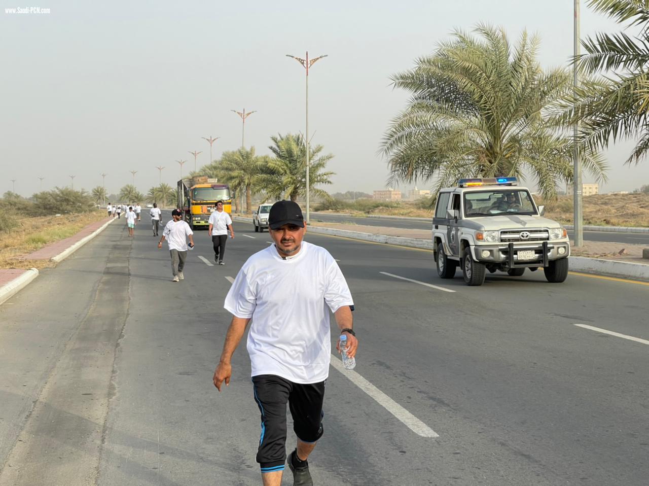 وكيل محافظة بيش يدشن فعالية سباق المشي تحت شعار بدايتها خطوة