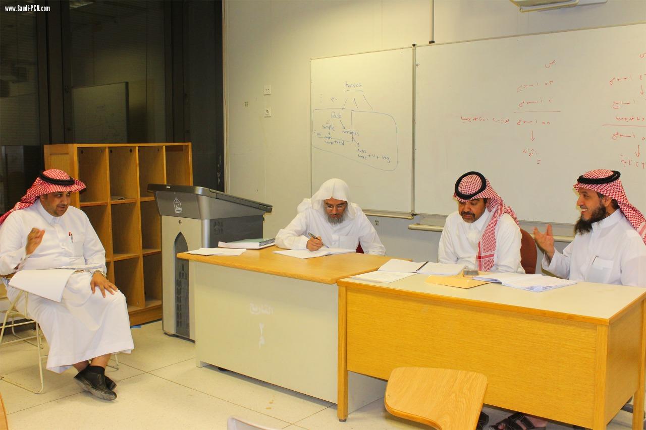 الاستاذ خالد الحازمي ينال درجة الماجستير من جامعة الامام