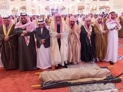 تشييع جثمان الأمير الراحل بدر بن عبدالمحسن رحمه الله….