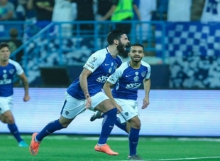 بعد فوزه الكبير على الفتح الهلال بطلا للدوري السعودي للمحترفين