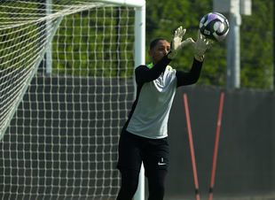 سيدات القادسية يختتمن معسكر أبوظبي بمران صباحي