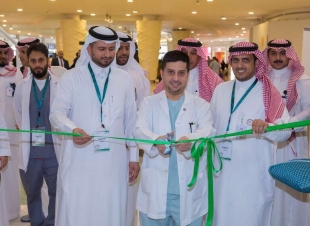 د. الشيحة يدشن معرض طب الأسنان لتعزيز صحة الفم والأسنان بمركز غرناطة التجاريبمناسبة الأسبوع الخليجي الموحد    