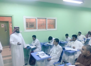 مدير تعليم مكة يزور مدرسة الفضيل الثانوية