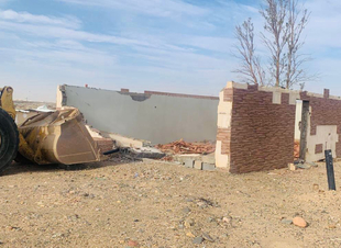 أمانة تبوك تزيل (13) مبنى آيلًا للسقوط .. وتحذر من تطبيق لائحة الجزاءات والغرامات بحق جميع المخالفين 