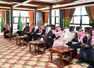 أمير منطقة تبوك يطلع على تقرير عن منجزات وأعمال لجنة تراحم بالمنطقة 