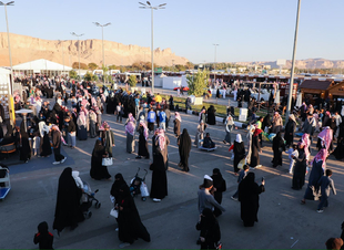 أكثر من 23 ألف زائر يتفاعلون مع فعاليات مهرجان حمضيات الحريق في يوميه الأولين وتوقعات بحضور قياسي للمهرجان