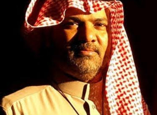 الفنان التشكيلي يحلق ويرسم حبه للوطن في يوم الوطن .