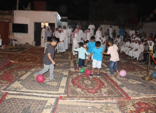 استعرضوا انجازات ولي العهد وجددوا البيعة أهالي زخمية أبي عريش يقيمون حفل المعايدة