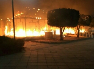 مدني الجبيل  يخمد حريقا بمخيم شركة بيتروكيماويات