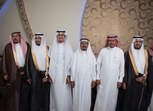 بمناسبة زواج ابنيهما تحتفل اسرة ال فقيهي